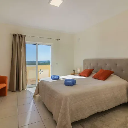 Caravela By Interhome *